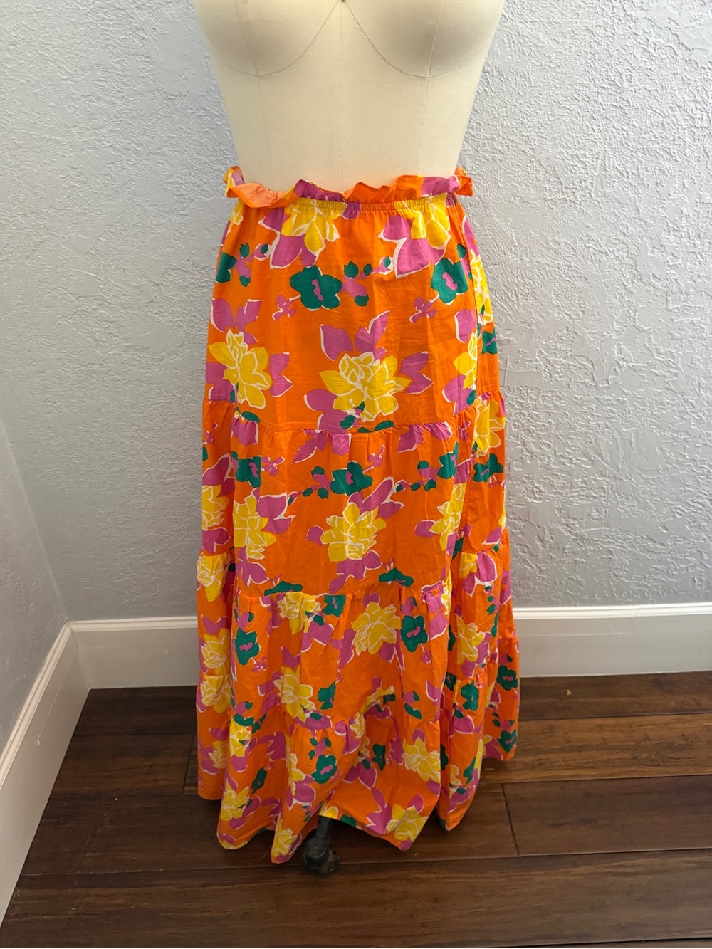 Lulus Tropical Floral Tiered Maxi Skirt – Size XS
